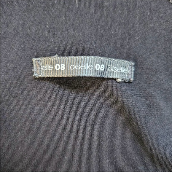 Oiselle Black and Gray Long Sleeve Tee-thumb holes, raglan sleeve, warm - Picture 6 of 7